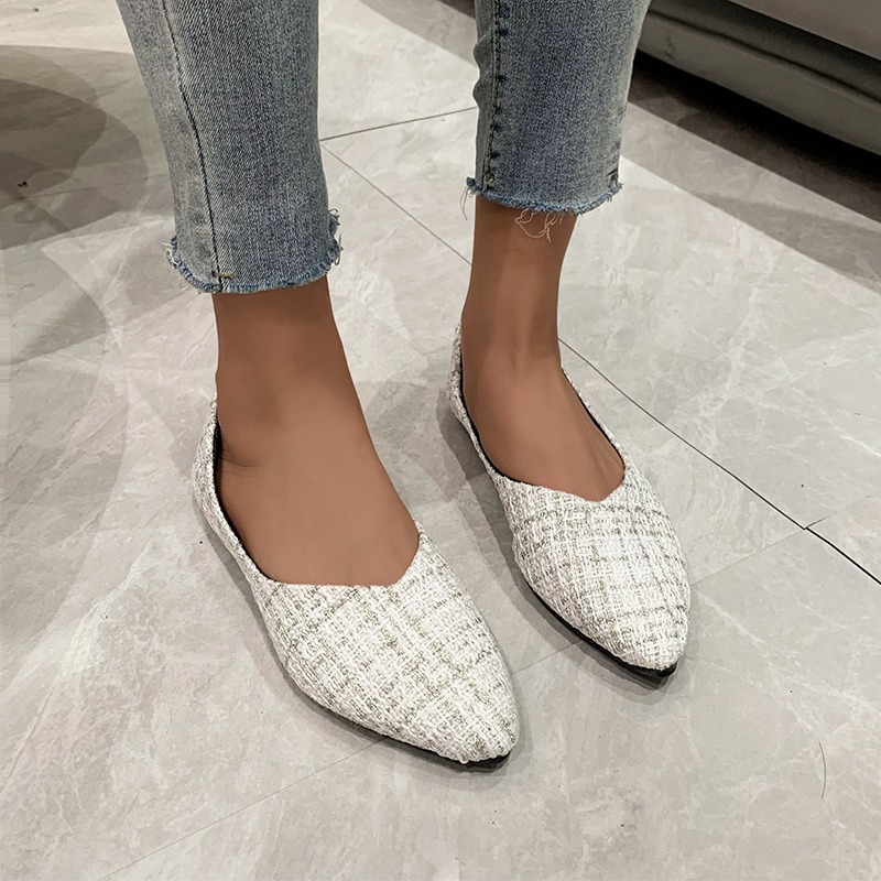 Large Size Single Shoe Women's - Pointed Toe Flat ulasan dan harga