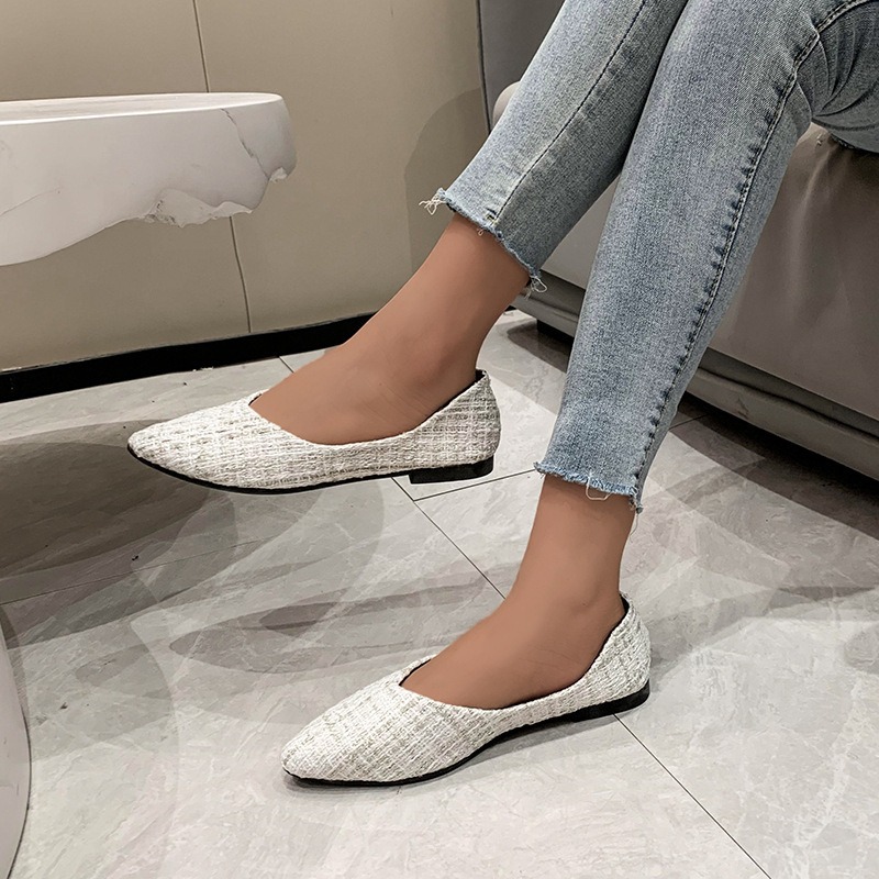 Large Size Single Shoe Women's - Pointed Toe Flat ulasan dan harga