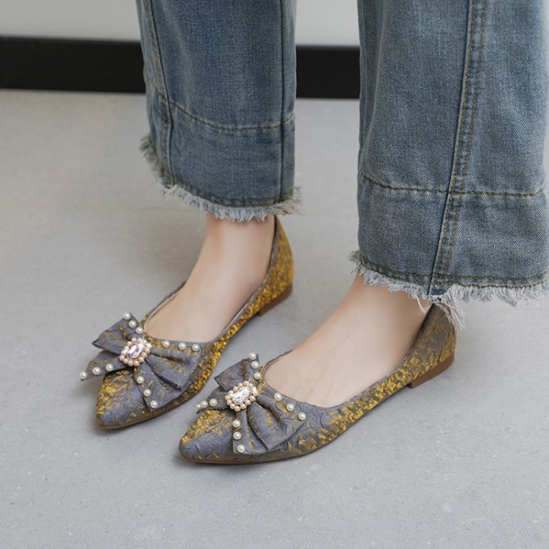 Flat Shining Shoes Womens 2026 - Pointed Toe Flat ulasan dan harga